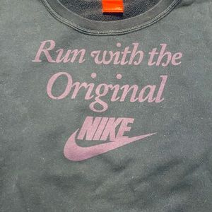Vintage Nike Pullover Sweatshirt Size Medium Black "Run With The Originals"